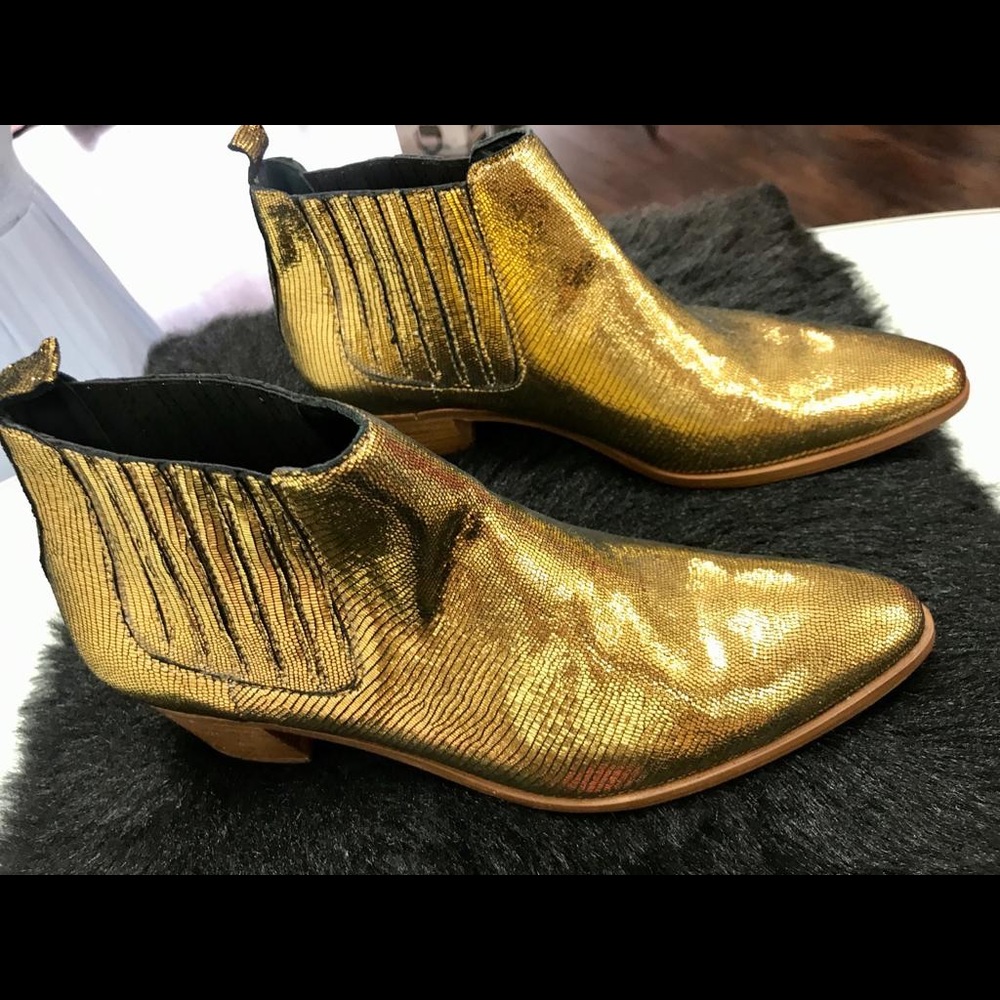 SOLD—- Shoes